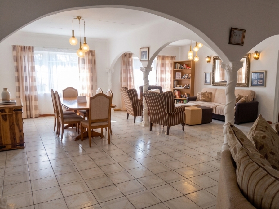 4 Bedroom Property for Sale in Geelhoutpark North West